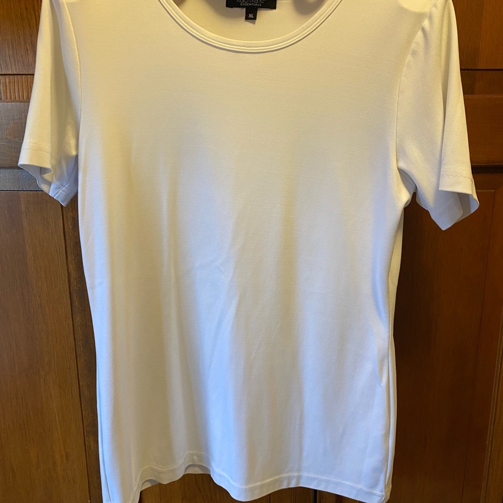 Karen Kane Essentials Women’s White Top